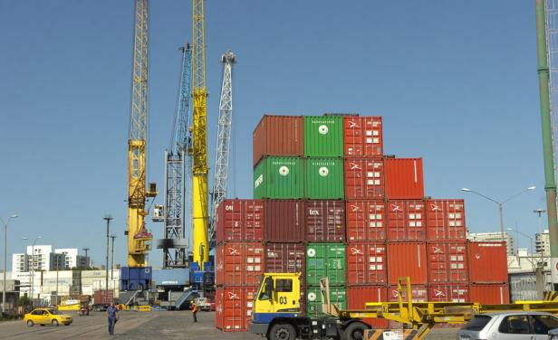Exportaciones alcanzan 14 meses consecutivos en baja