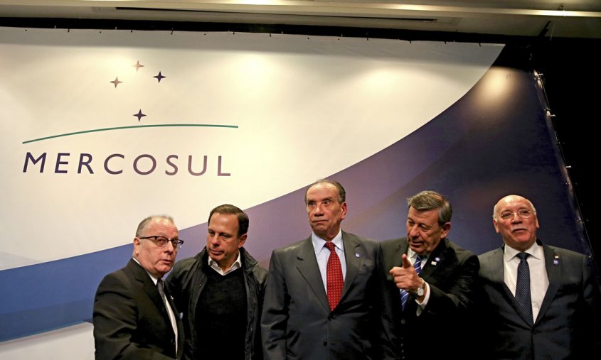 Negociación comercial UE-Mercosur encalló en Bruselas por sector automotor