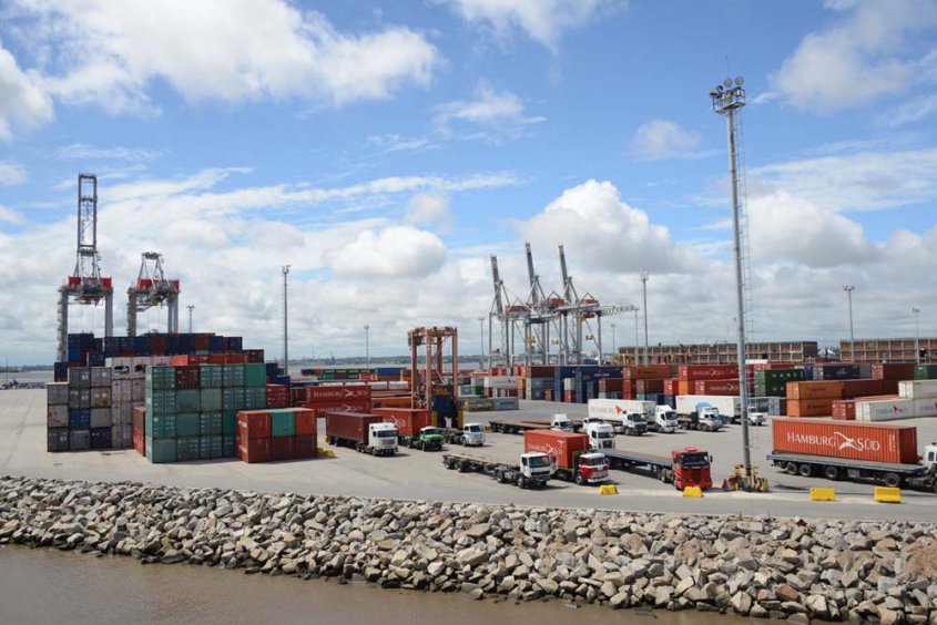 Maersk exige mejoras en el puerto para mantener operativa