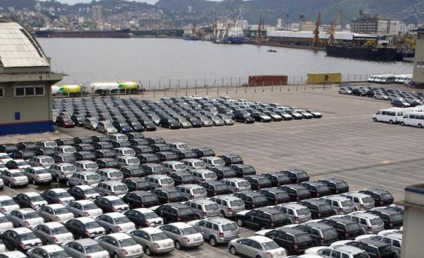 México impulsa el comercio automotor con Uruguay