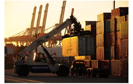 Caída de la actividad regional desafía a sector logístico en 2015